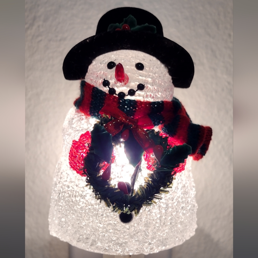 Snowman Night Light - Picture 3 of 3